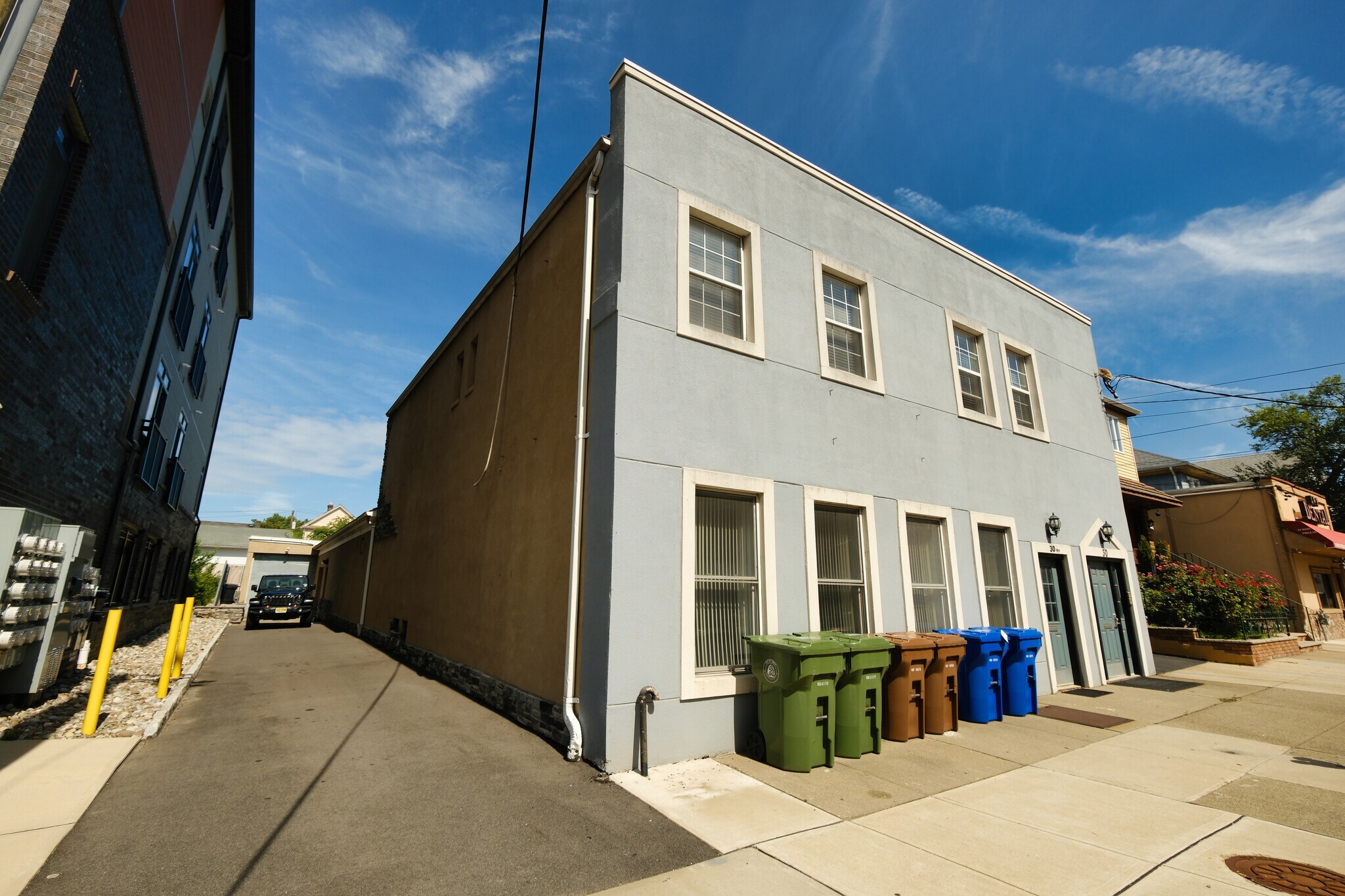 30 W Price St, Linden, NJ à louer Photo de l’immeuble– Image 1 sur 26