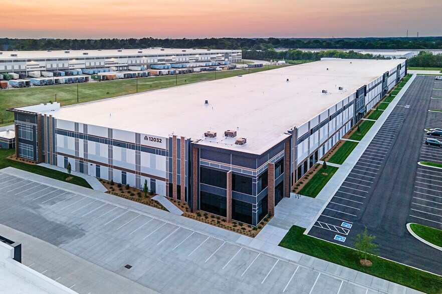12032 Carolina Logistics Dr, Pineville, NC à louer - Photo de l’immeuble – Image 3 sur 17