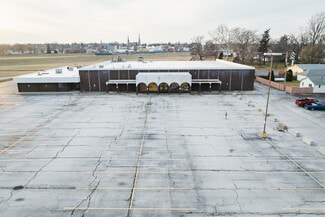 Plus de détails pour 134-146 S 5th St, Fremont, OH - Local commercial à louer