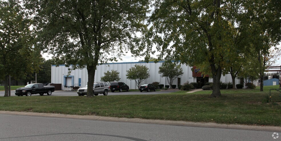 4011 E 138th St, Grandview, MO à louer - Photo de l’immeuble – Image 2 sur 2