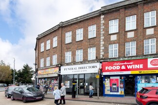Plus de détails pour 4 Long Ln, Uxbridge - Local commercial à vendre