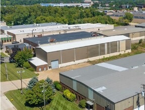 8400 Ronda Dr, Canton, MI à louer Aérien– Image 2 sur 7