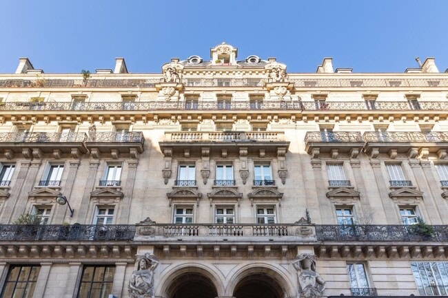 Plus de détails pour 15 Rue Du Louvre, Paris - Bureau à vendre