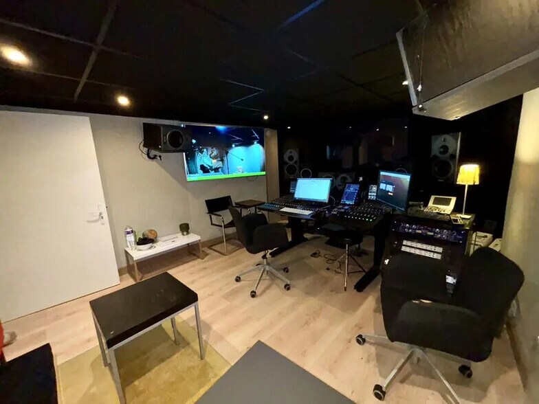 Bureau dans Paris à vendre - Photo de l’immeuble – Image 3 sur 8