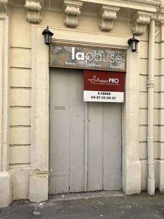 Plus de détails pour Local commercial à louer