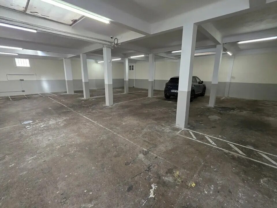 Local commercial dans Nice à vendre Photo de l’immeuble– Image 1 sur 9