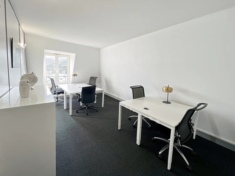 27/29 Rue Raffet, Paris à louer - Photo de l’immeuble – Image 1 sur 9