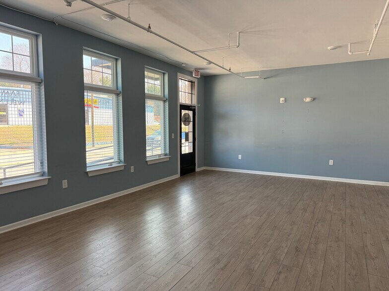 257 Broadway St, Asheville, NC à louer - Photo intérieure – Image 3 sur 10