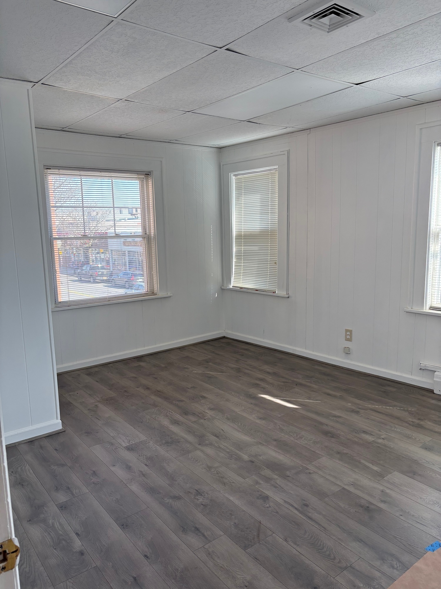 125 E Main St, Patchogue, NY à louer Photo intérieure– Image 1 sur 4