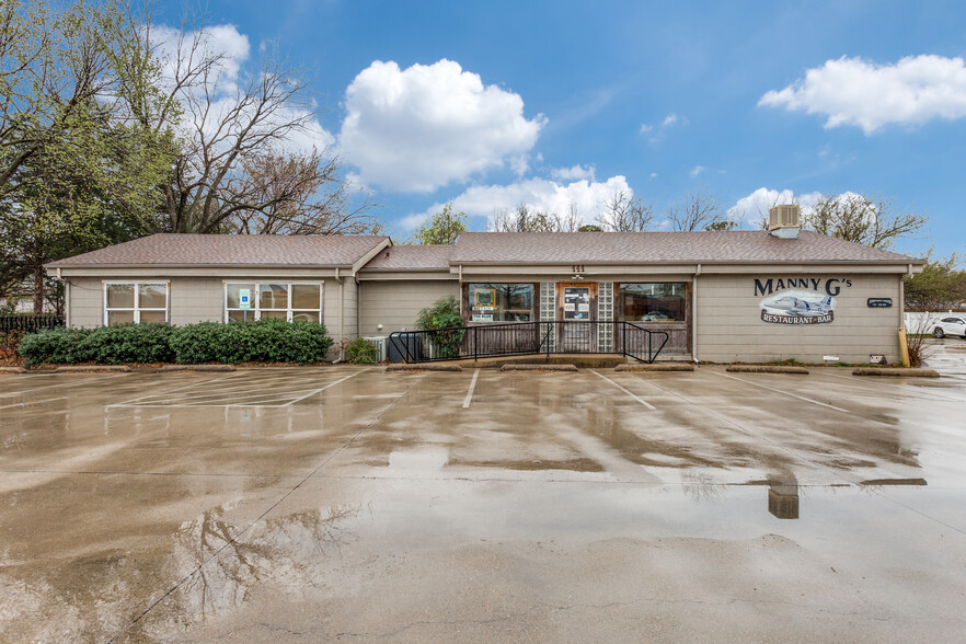 444 Keller Pky, Keller, TX à vendre - Photo principale – Image 1 sur 24