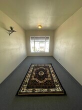 5344 Long Beach Blvd, Long Beach, CA à louer Photo intérieure– Image 1 sur 2