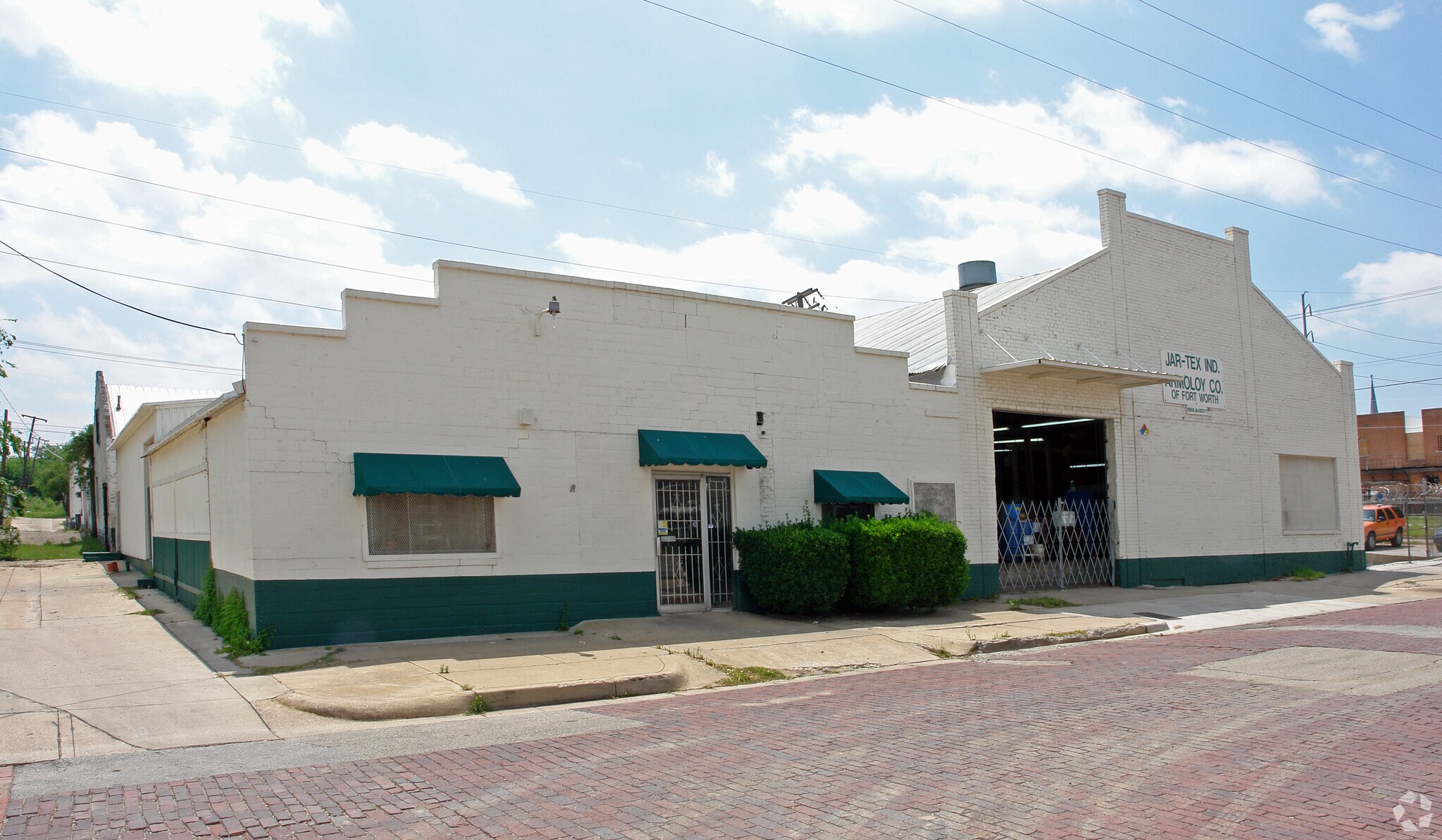 204 E Daggett Ave, Fort Worth, TX à louer Photo principale– Image 1 sur 6