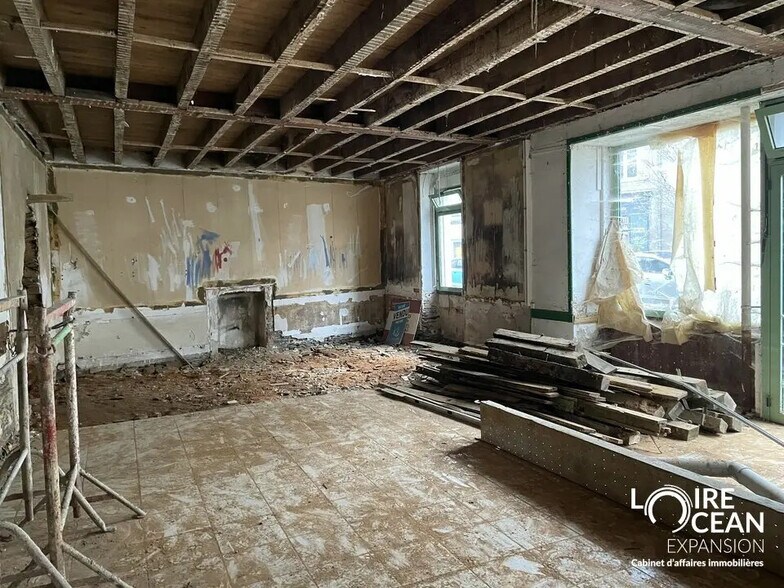 Local commercial dans Candé à vendre - Photo de l’immeuble – Image 2 sur 6