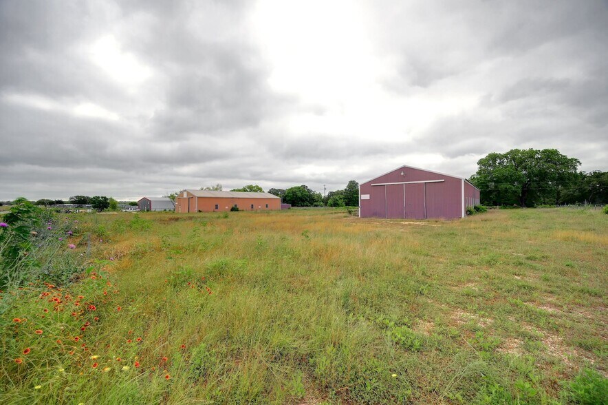 8501 US-90, Harwood, TX à vendre - Photo de l’immeuble – Image 2 sur 22