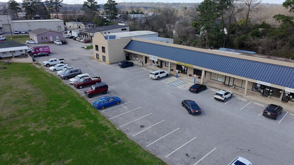3242-3258 Cahaba Heights Rd, Birmingham, AL à louer - Photo de l’immeuble – Image 3 sur 19