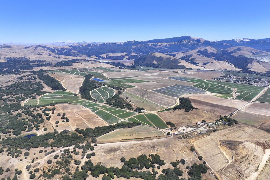 San Juan Grade Road, Salinas, CA à vendre - Photo de l’immeuble – Image 3 sur 24