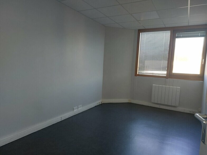 Bureau dans Cesson-Sévigné à louer - Photo intérieure – Image 3 sur 5