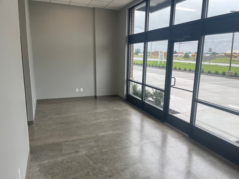 675 Middle Tennessee Blvd, Murfreesboro, TN à louer - Photo de l’immeuble – Image 3 sur 8