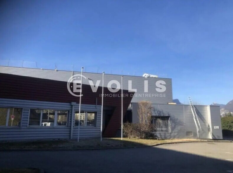 Bureau dans Échirolles à louer - Photo de l’immeuble – Image 3 sur 8