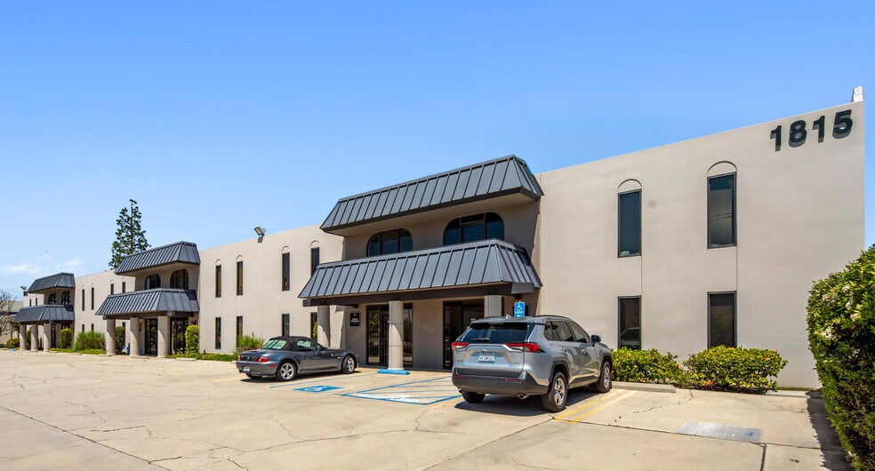 1815 W 205th St, Torrance, CA à louer - Photo de l’immeuble – Image 3 sur 7