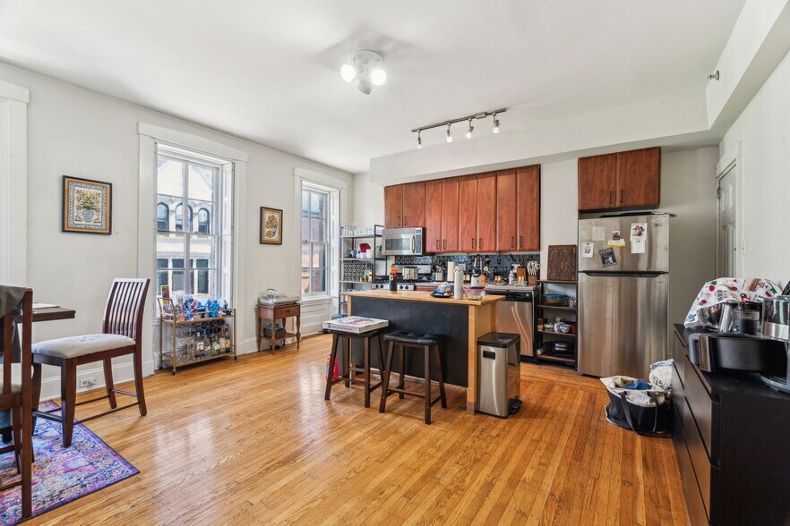 1522 Pine St, Philadelphia, PA à vendre - Photo intérieure – Image 3 sur 20