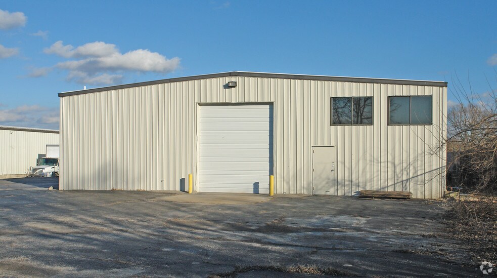 5140 Wagner Ford Rd, Dayton, OH à vendre - Photo de l’immeuble – Image 2 sur 3