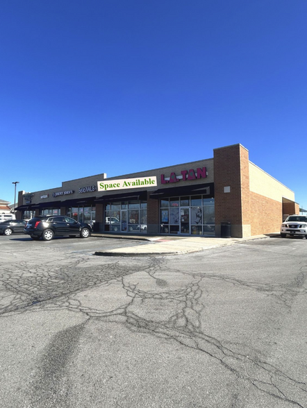 9939 Wicker Ave, Saint John, IN à louer - Photo de l’immeuble – Image 2 sur 9
