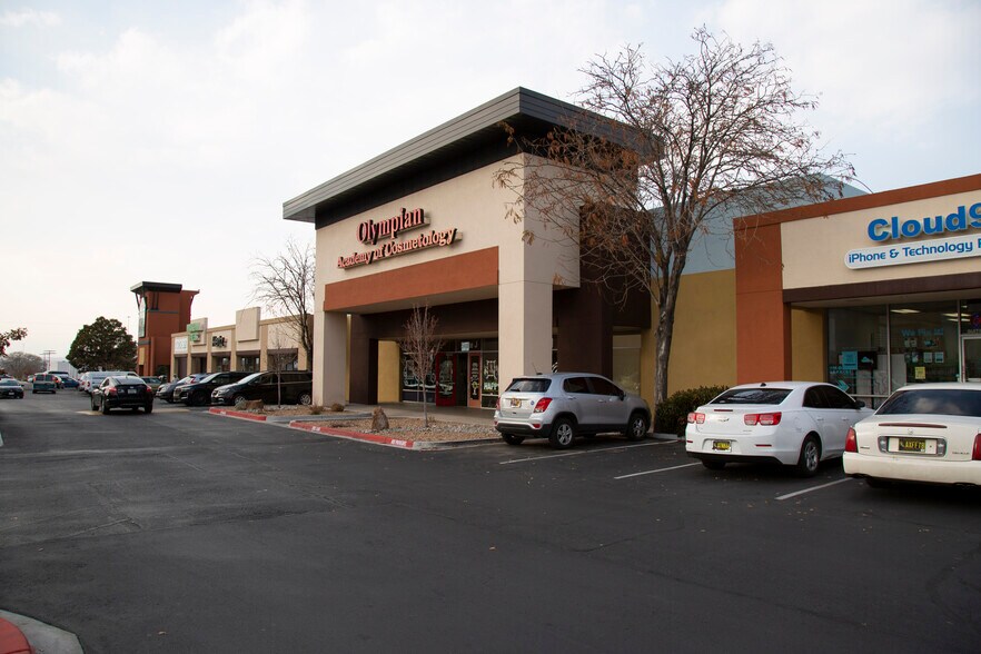 6300 San Mateo Blvd NE, Albuquerque, NM à louer - Photo de l’immeuble – Image 2 sur 10