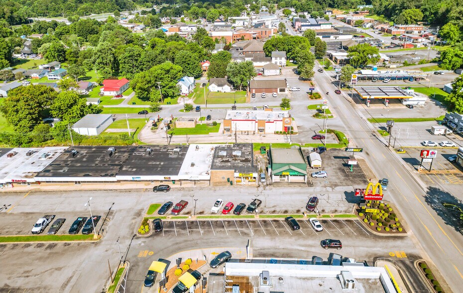 303 W Main St, Waverly, TN à vendre - Photo de l’immeuble – Image 3 sur 9