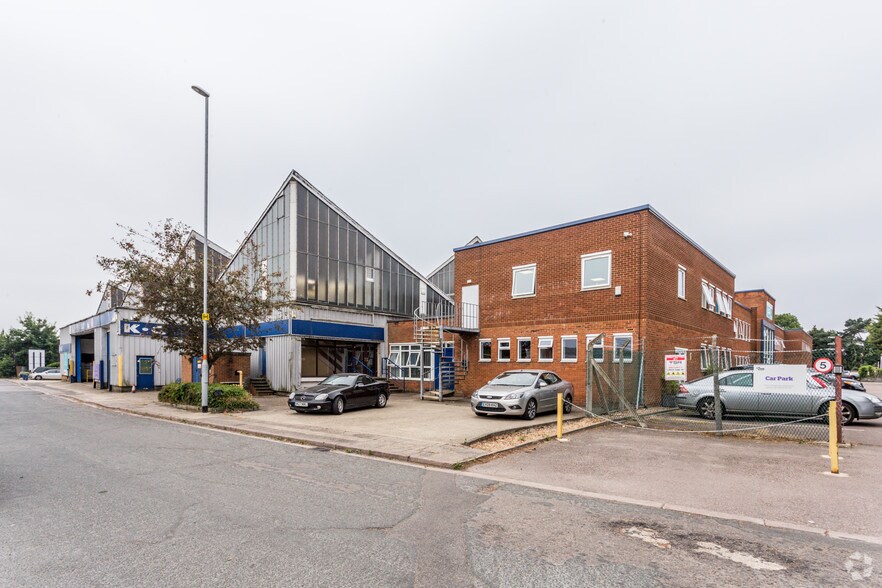 Kingsfield Clos, Northampton à louer - Photo de l’immeuble – Image 1 sur 54