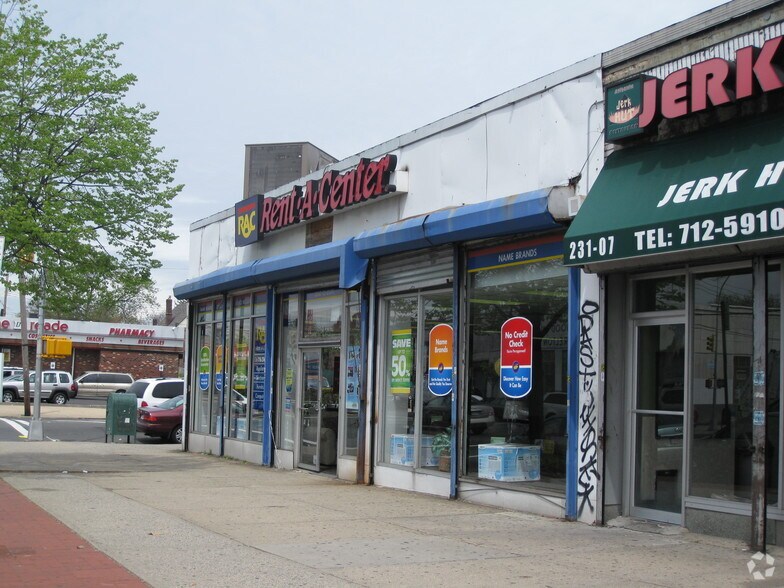 231-01 Merrick Blvd, Jamaica, NY à louer - Photo de l’immeuble – Image 3 sur 7