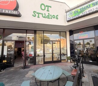 Plus de détails pour 7300 W Sunset Blvd, Los Angeles, CA - Local commercial à louer