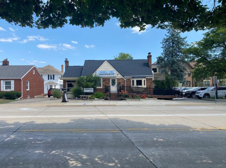 23280 Farmington Rd, Farmington, MI à vendre - Photo de l’immeuble – Image 2 sur 7