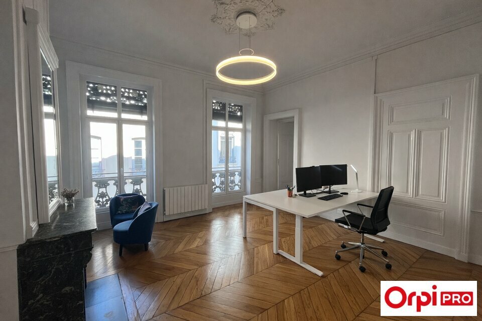 Bureau dans Lyon à louer Photo de l’immeuble– Image 1 sur 8
