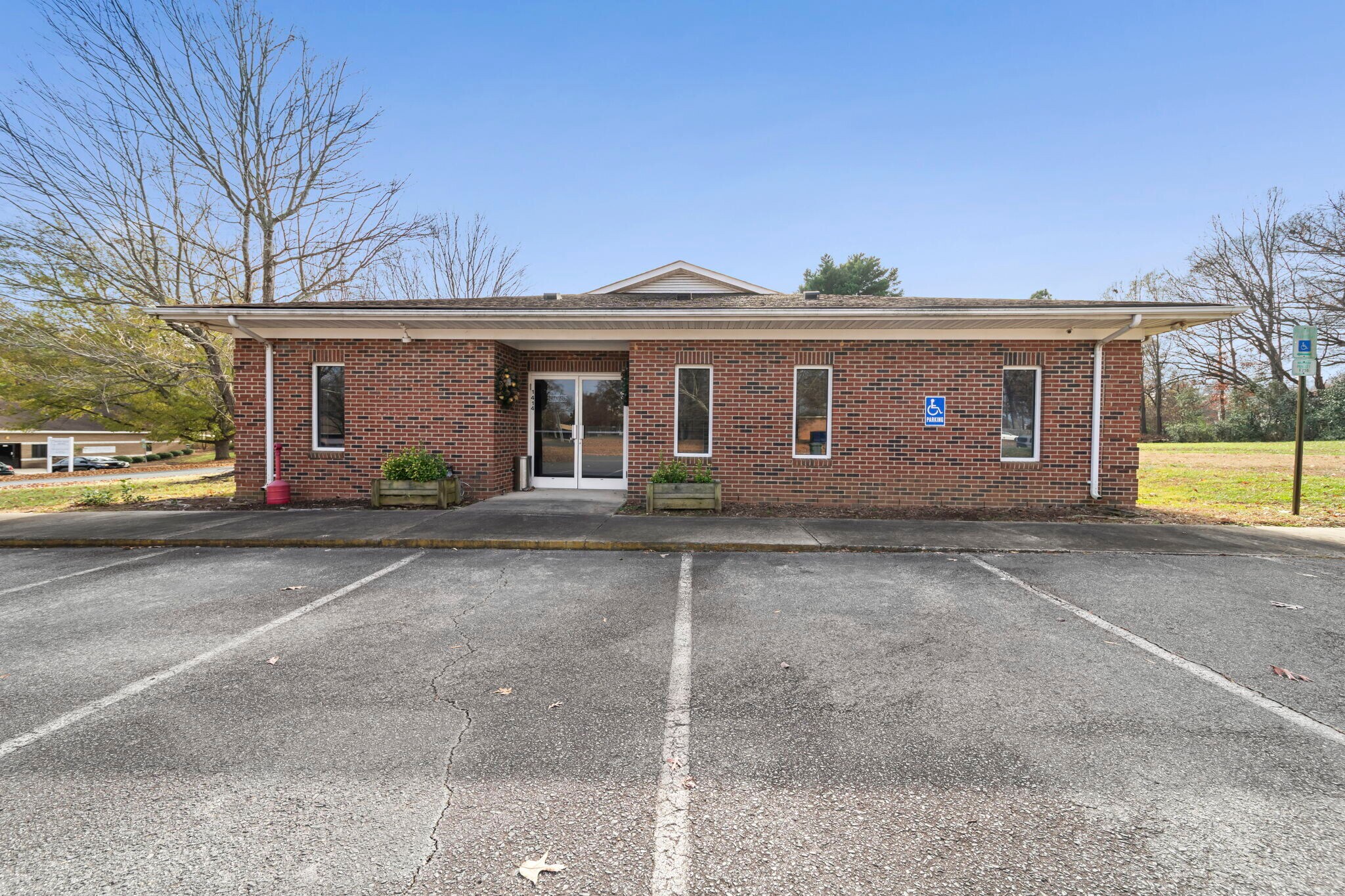 1414 Ellen St, Monroe, NC à vendre Photo de l’immeuble– Image 1 sur 26