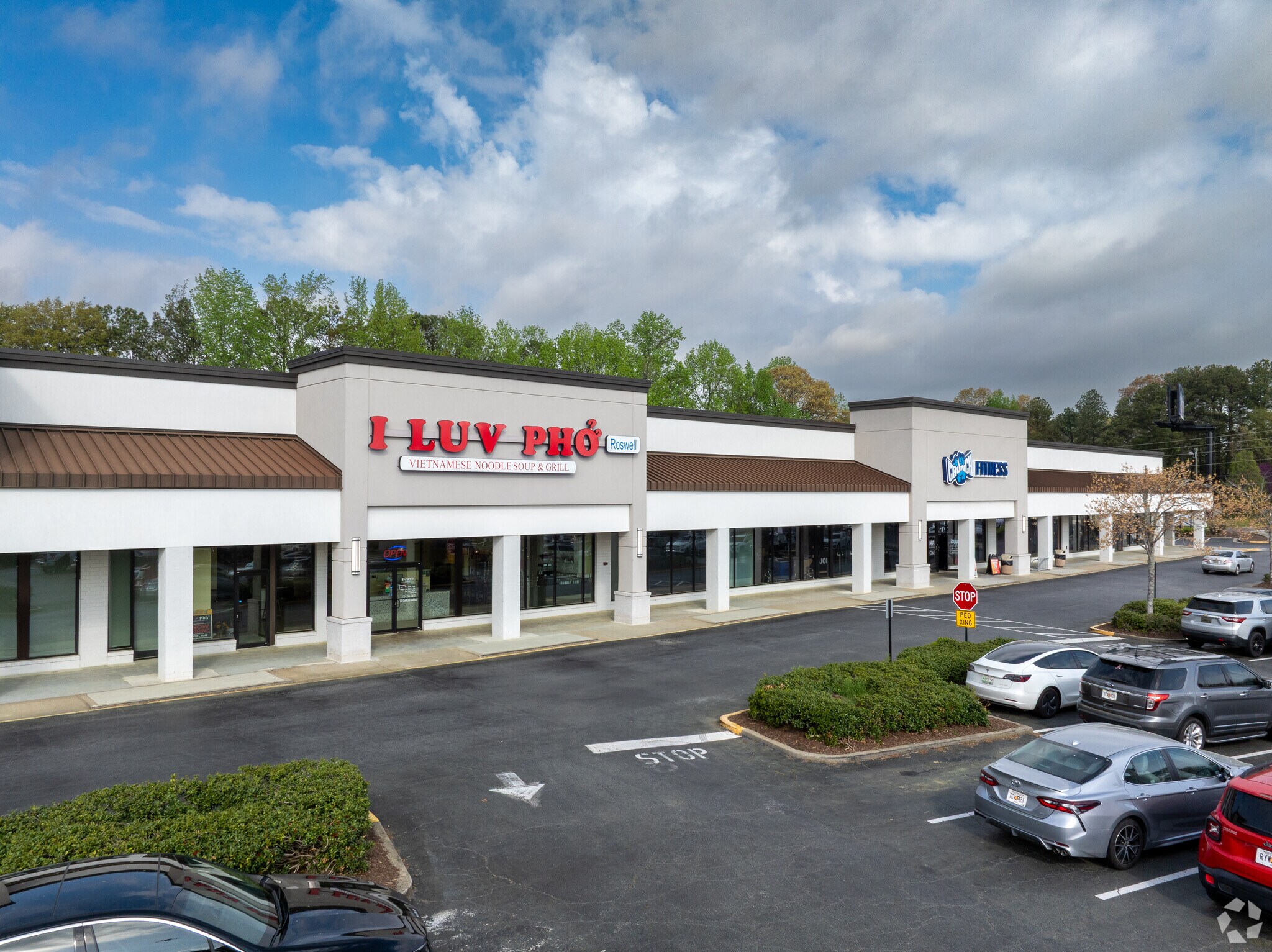 593-659 Holcomb Bridge Rd, Roswell, GA à louer Photo de l’immeuble– Image 1 sur 12