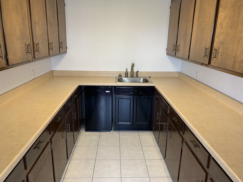 304-308 S Lowry St, Smyrna, TN à louer - Photo intérieure – Image 3 sur 9