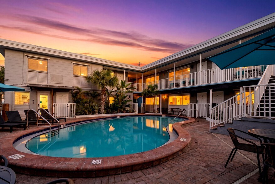 11965 Gulf Blvd, Treasure Island, FL à vendre - Photo de l’immeuble – Image 1 sur 67