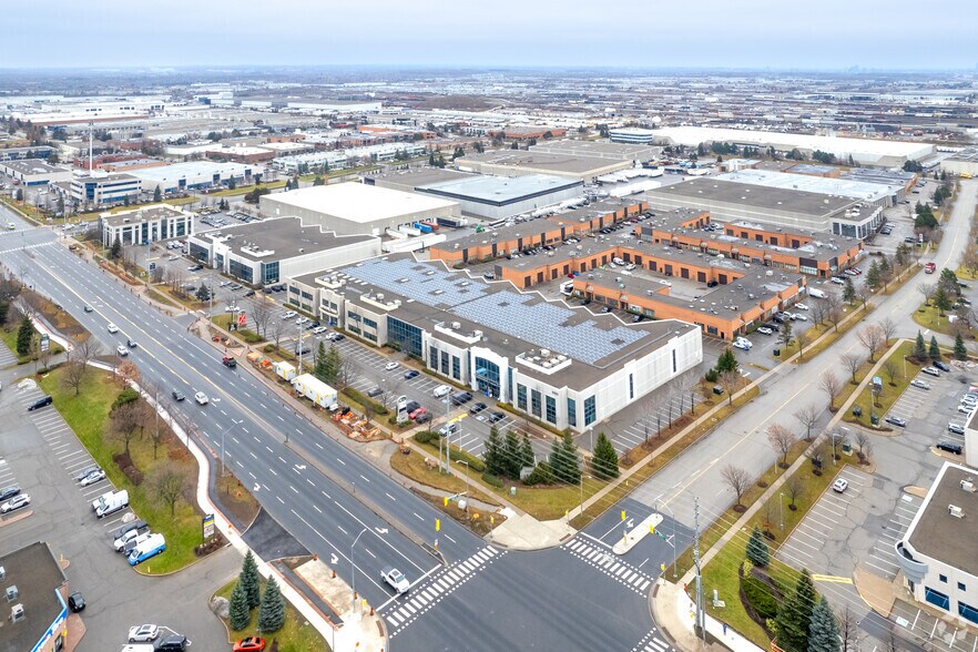 8305 Jane St, Vaughan, ON à louer - Aérien – Image 2 sur 3