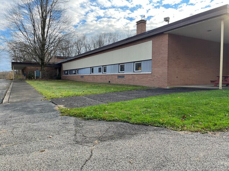 12 N Diamond St, Greenville, PA à vendre - Photo de l’immeuble – Image 3 sur 6