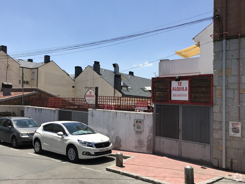 Calle San Juan, 9, Alpedrete, Madrid à louer - Photo de l’immeuble – Image 2 sur 4