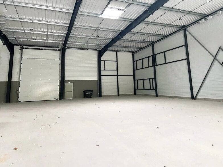 Bureau dans Beauvais à louer - Photo intérieure – Image 3 sur 8