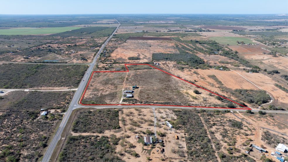 6286 FM 2146, Jourdanton, TX à vendre - Photo principale – Image 1 sur 42