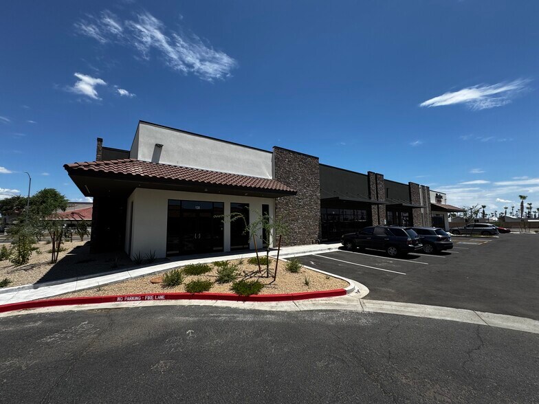 12329 W Bola Dr, Surprise, AZ à louer - Photo de l’immeuble – Image 3 sur 7