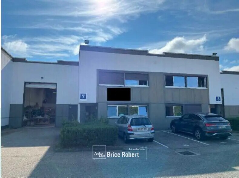 Bureau dans Décines-Charpieu à louer - Photo de l’immeuble – Image 2 sur 9