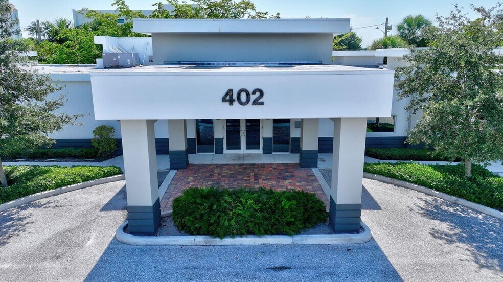 402 SE 6th Ave, Delray Beach, FL à vendre - Photo de l’immeuble – Image 1 sur 40