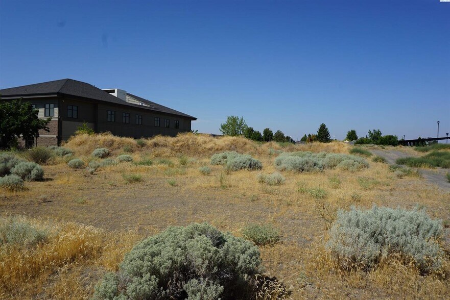 Lot 8 and 9 Midland Lane, Pasco, WA à vendre - Photo de l’immeuble – Image 3 sur 7