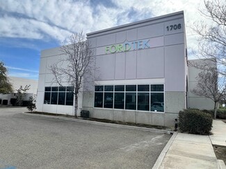 Plus de détails pour 1706 E Francis St, Ontario, CA - Industriel/Logistique à louer
