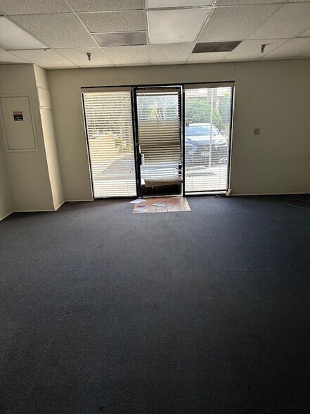 135-139 La Porte St, Arcadia, CA à louer - Photo de l’immeuble – Image 2 sur 3