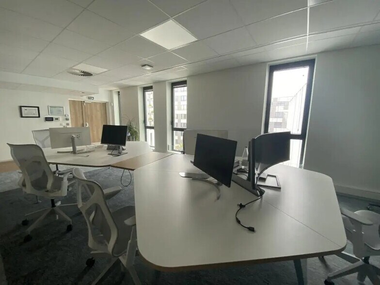 Bureau dans Cesson-Sévigné à louer - Photo de l’immeuble – Image 1 sur 12